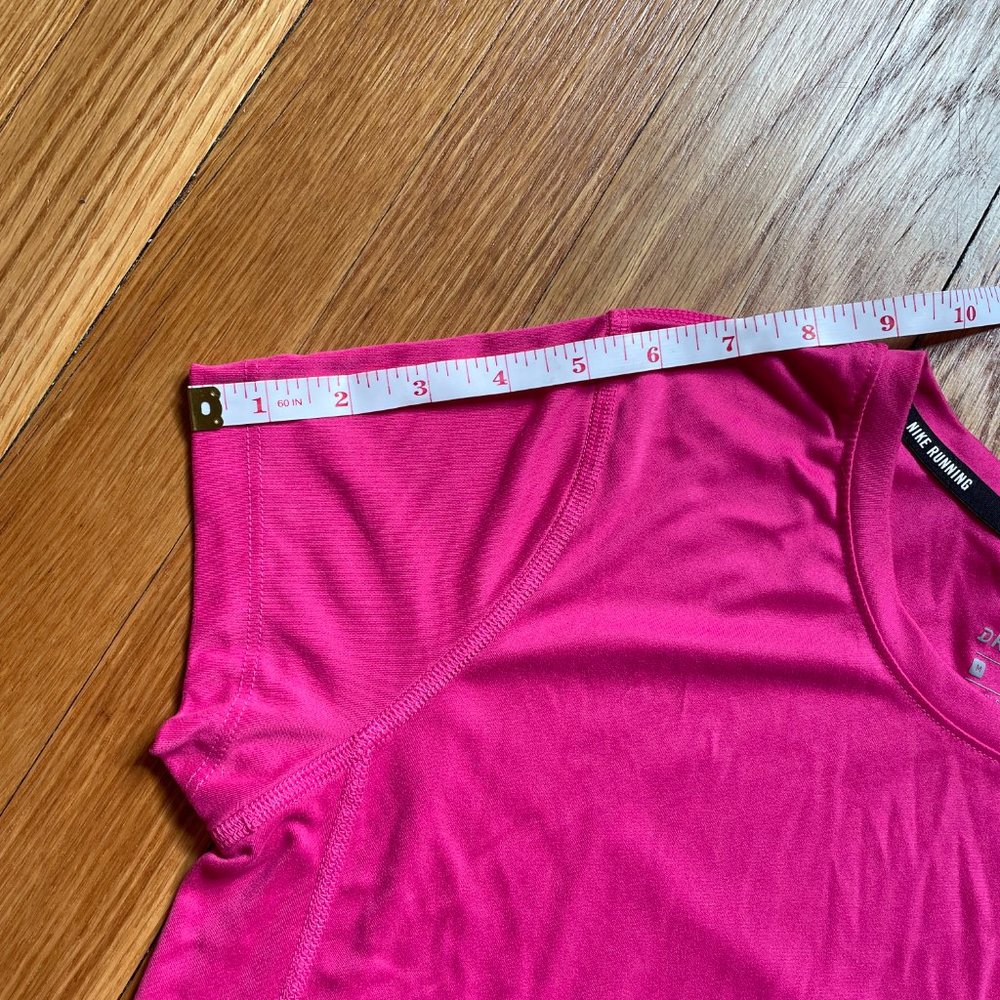 Nike Running, Dri-Fit Workout/Running Top, Women's Size M - Picture 8 of 8